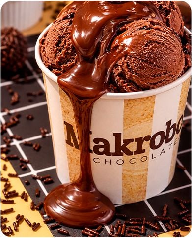 Pote de papel personalizado com sorvete de chocolate e calda